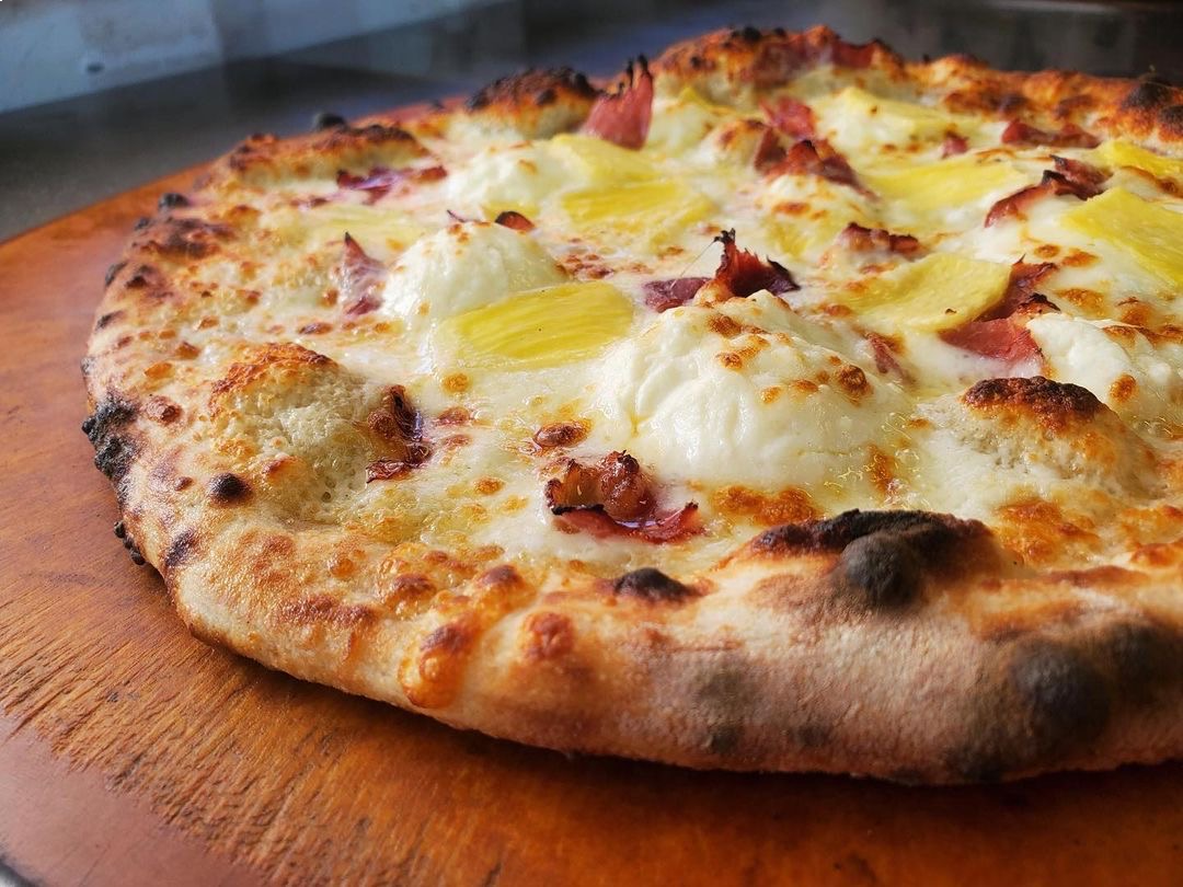 Pineapple pizza right out of the oven